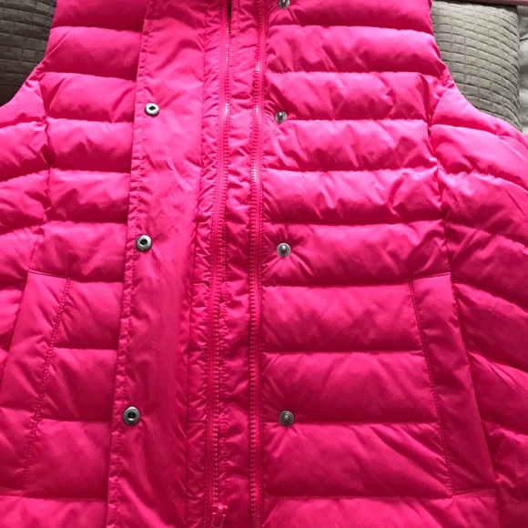 GAP Neon Pink vest - Picture 4 of 5